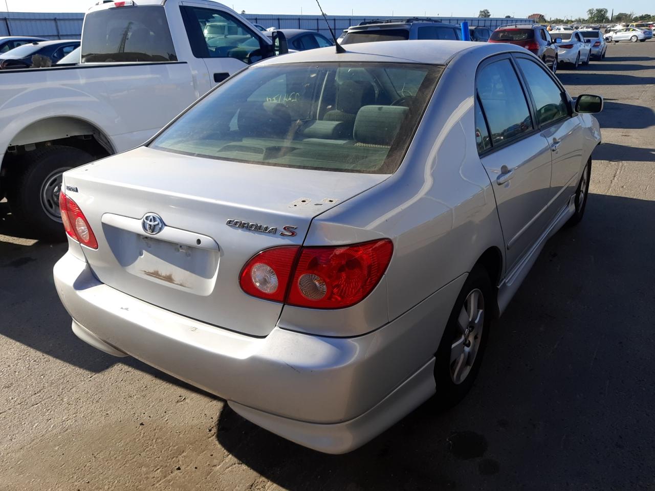 Photo 4 from auction – 2007 TOYOTA COROLLA CE with VIN 1NXBR32E77Z875552