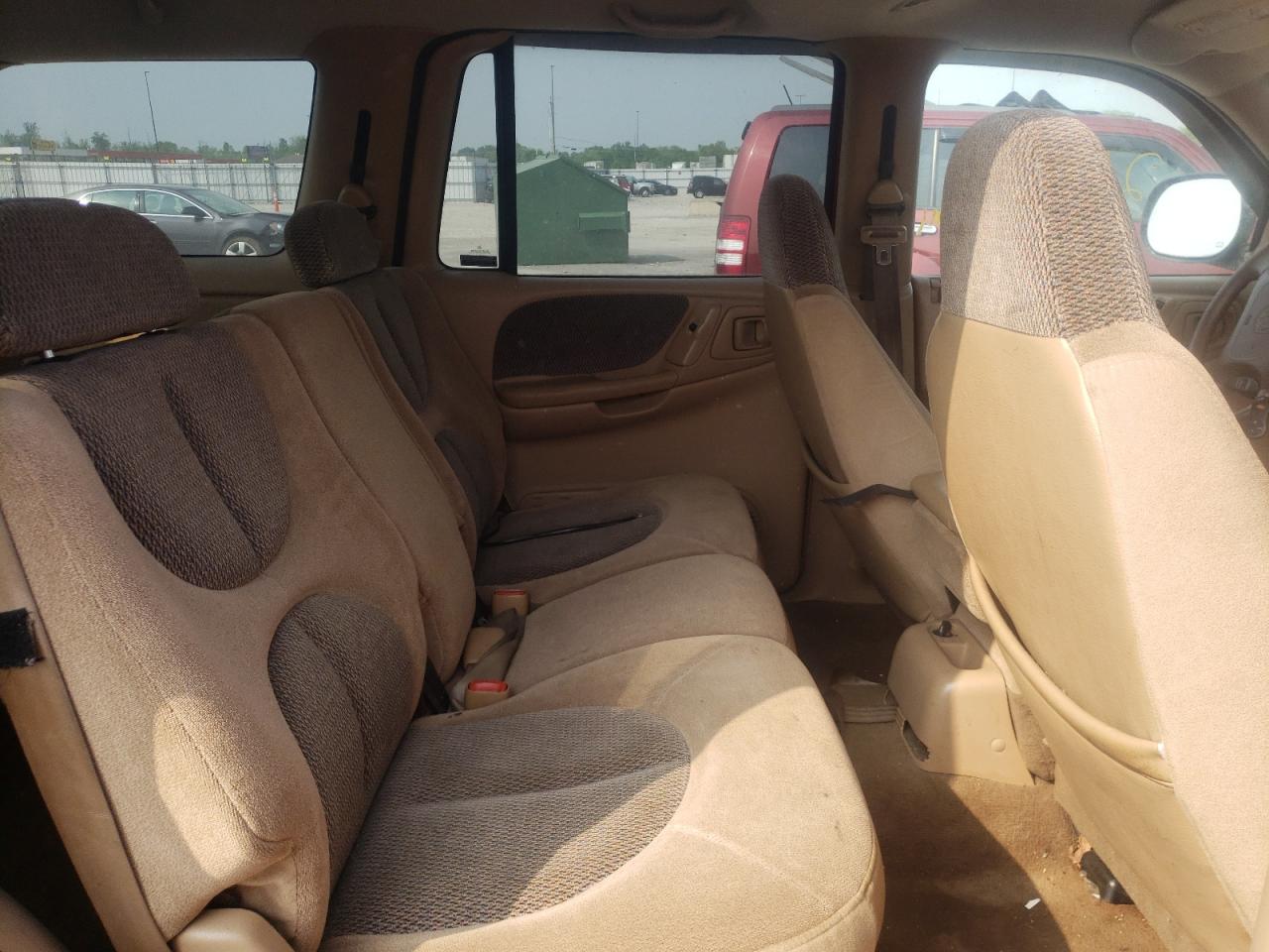Photo 6 from auction – 2000 DODGE DURANGO with VIN 1B4HS28N0YF187772