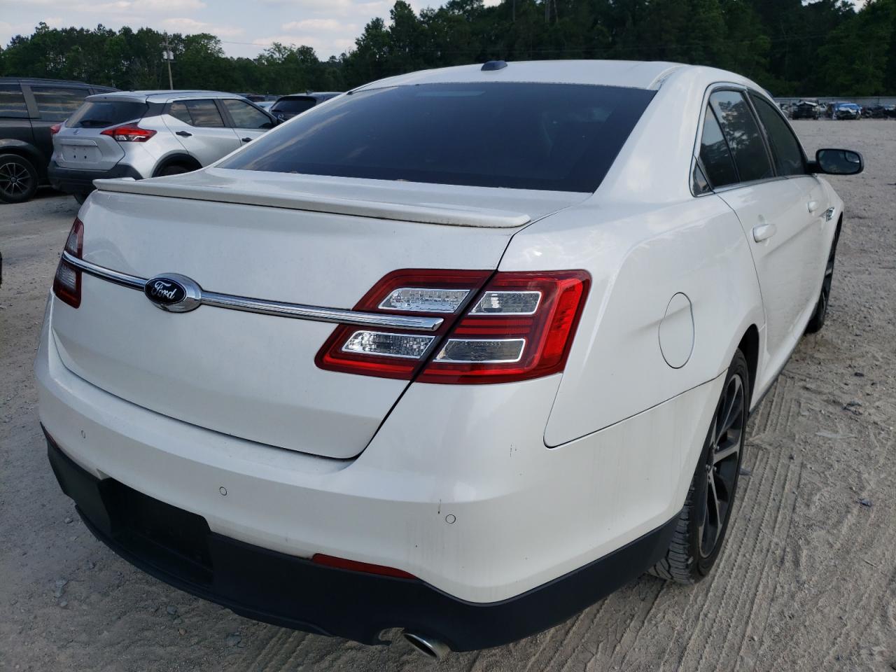 Photo 4 from auction – 2014 FORD TAURUS SEL with VIN 1FAHP2E82EG126714