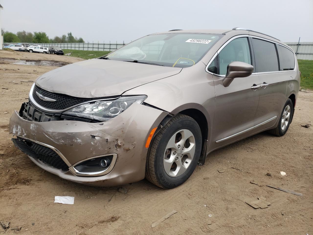 Photo 2 from auction – 2017 CHRYSLER PACIFICA T with VIN 2C4RC1EG7HR599717