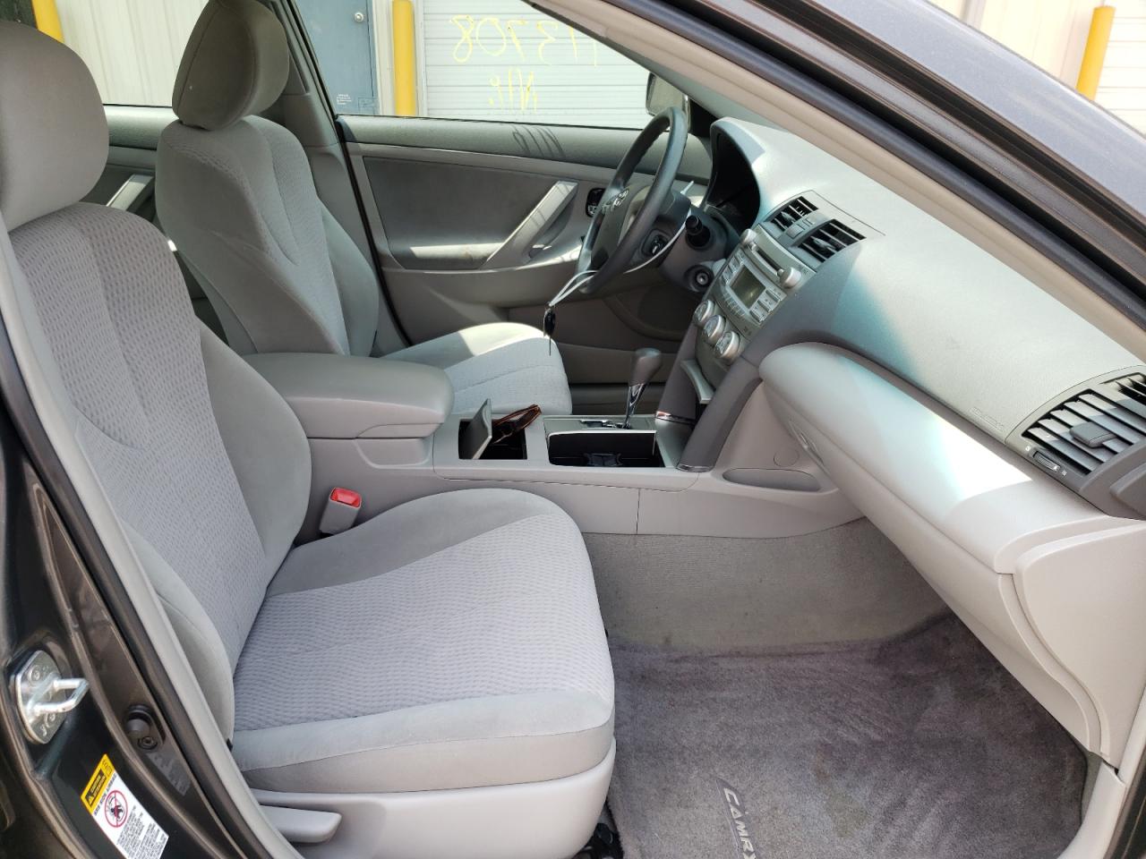 Photo 5 from auction – 2010 TOYOTA CAMRY BASE with VIN 4T4BF3EK6AR073615
