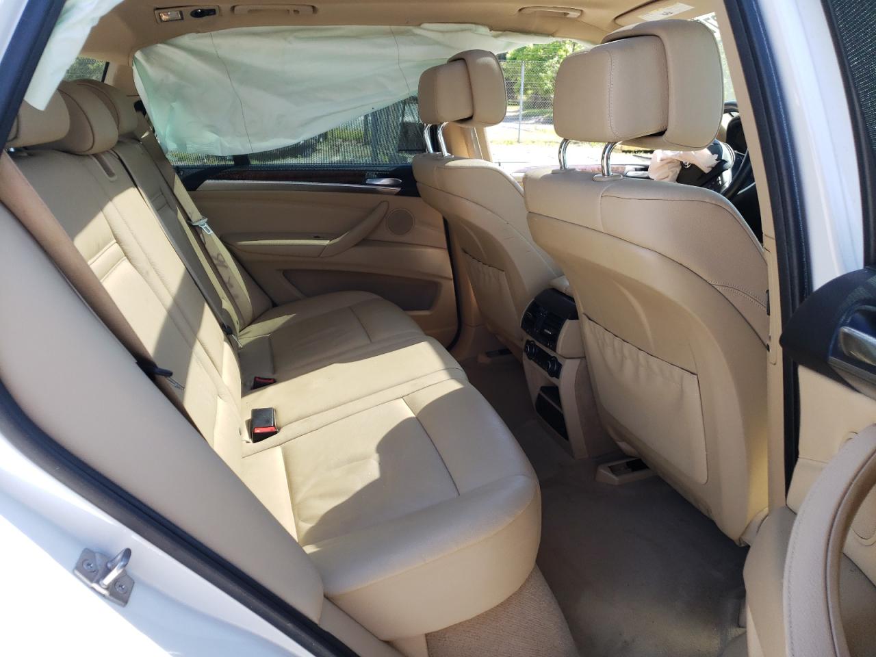 Photo 6 from auction – 2013 BMW X5 XDRIVE3 with VIN 5UXZV4C50D0B02011