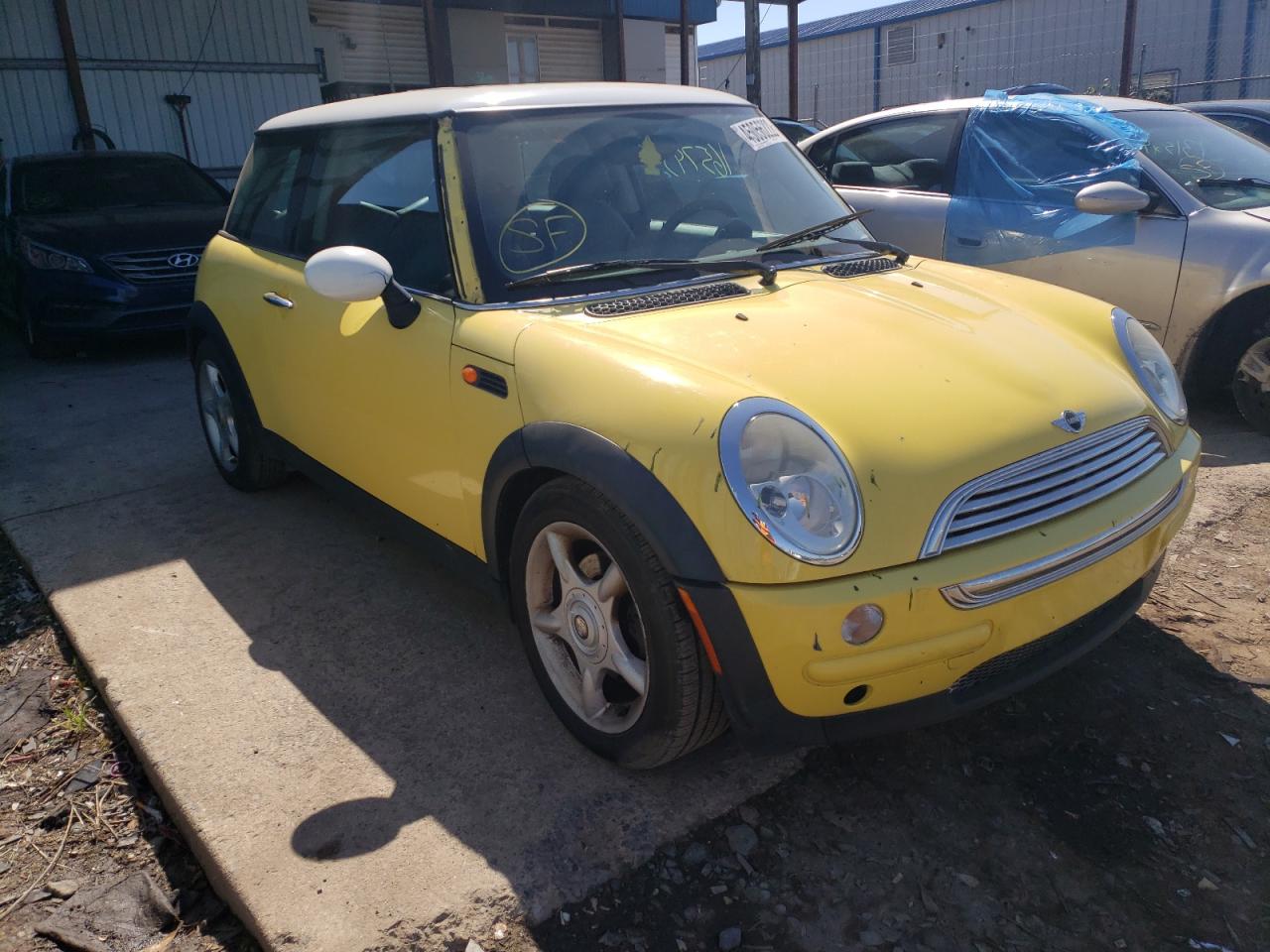 MINI COOPER 2003 with VIN WMWRC33403TE18866 - Photo from auction