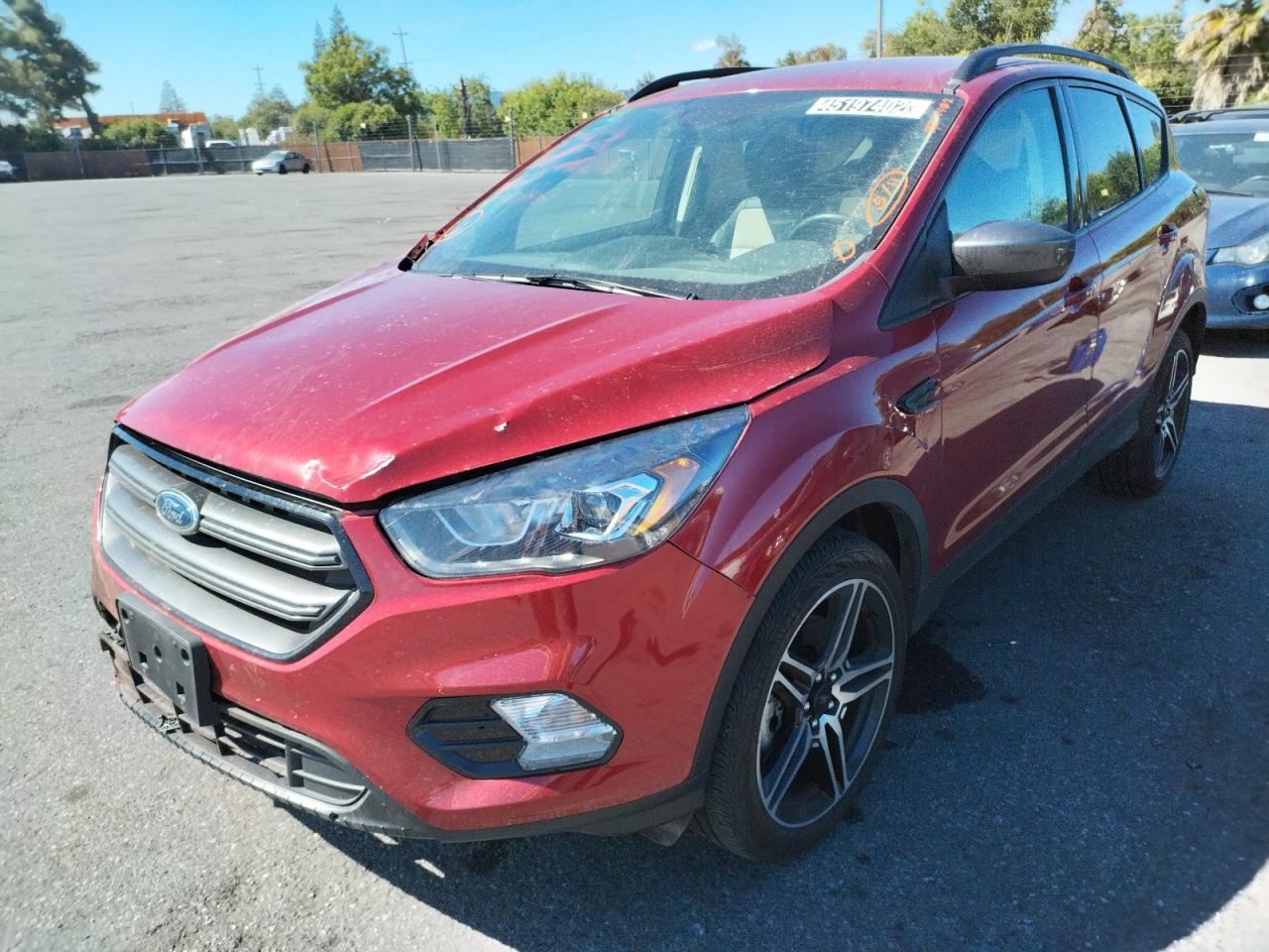 Photo 2 from auction – 2019 FORD ESCAPE SEL with VIN 1FMCU9HD0KUB79872