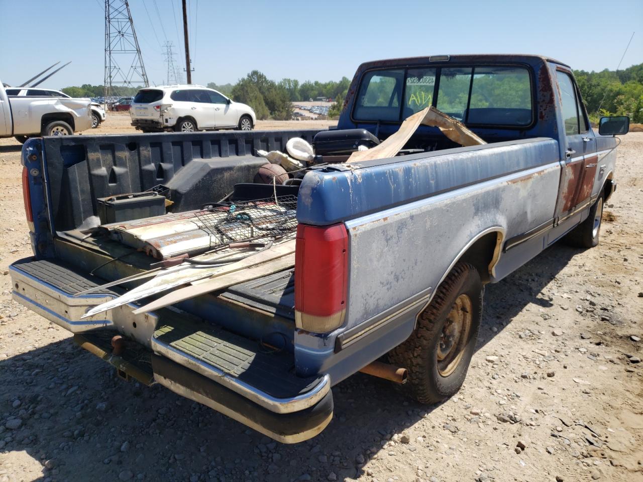 Photo 4 from auction – 1990 FORD F150 with VIN 1FTDF15N3LNB32106