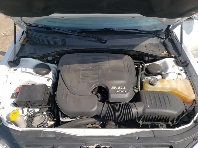 Photo 7 from auction – 2015 CHRYSLER 300C with VIN 2C3CCAEG3FH791925