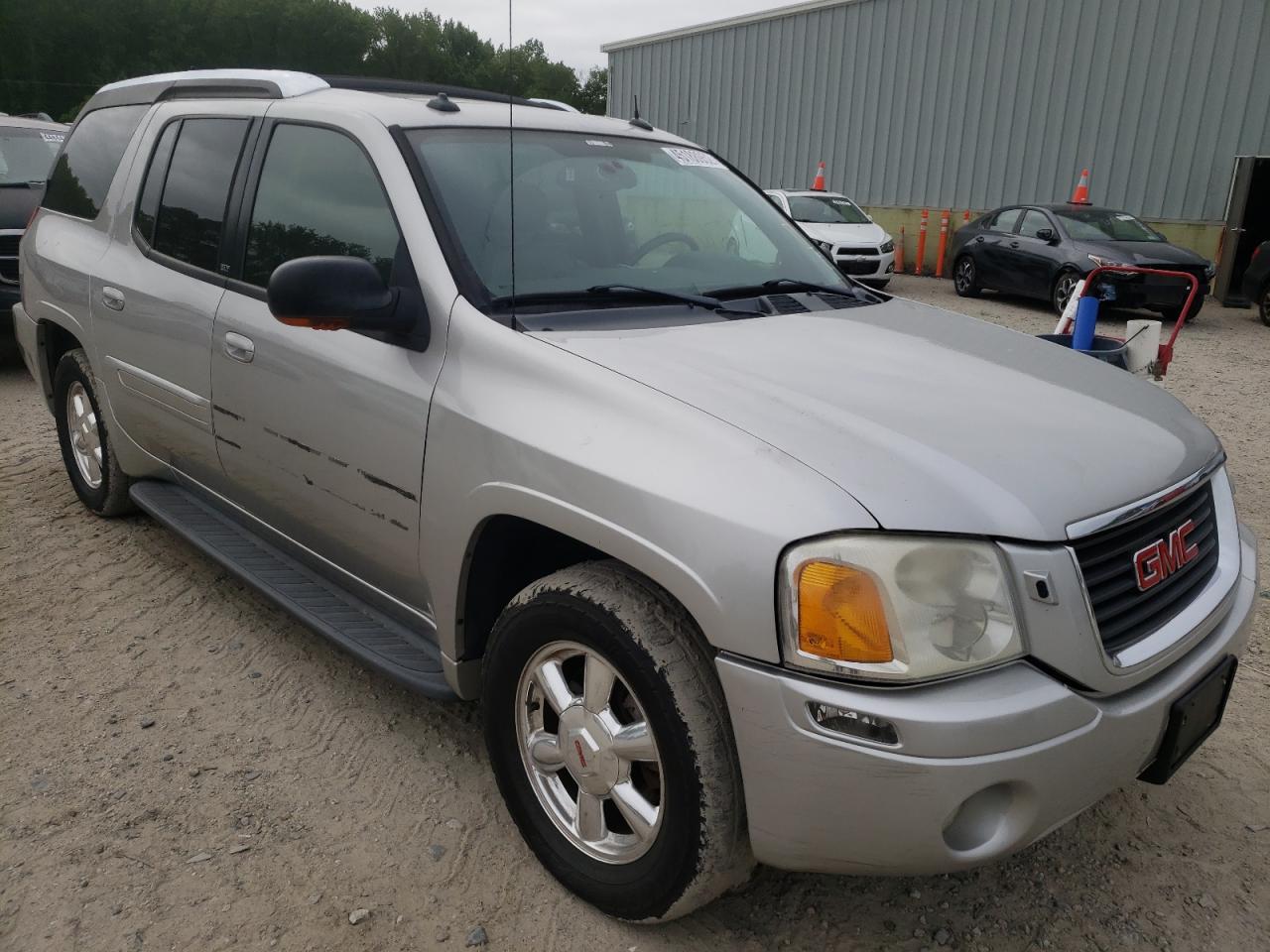 Photo 1 from auction – 2004 GMC ENVOY XUV with VIN 1GKET12S746197399