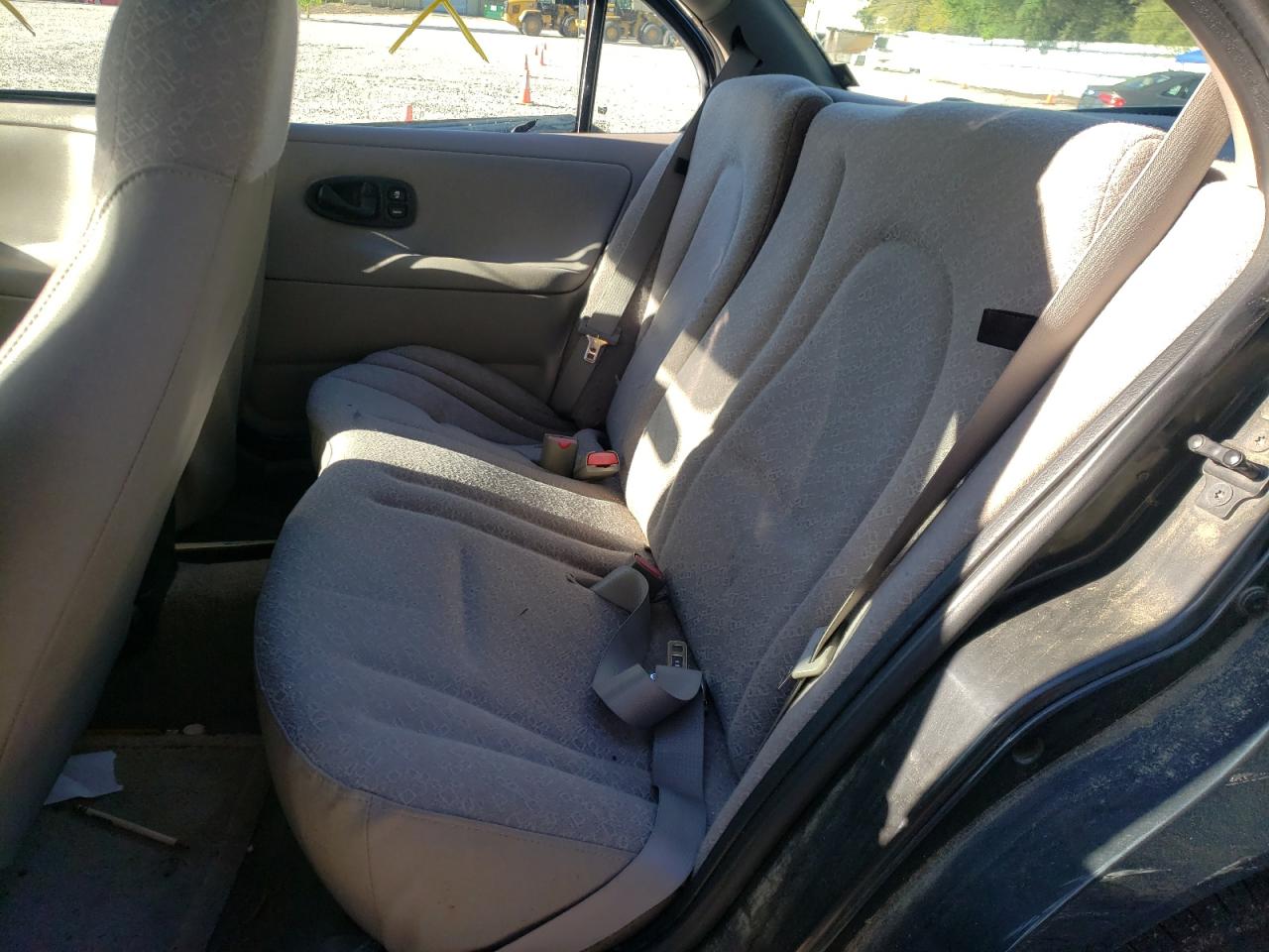 Photo 6 from auction – 2001 SATURN SL1 with VIN 1G8ZH52811Z241038