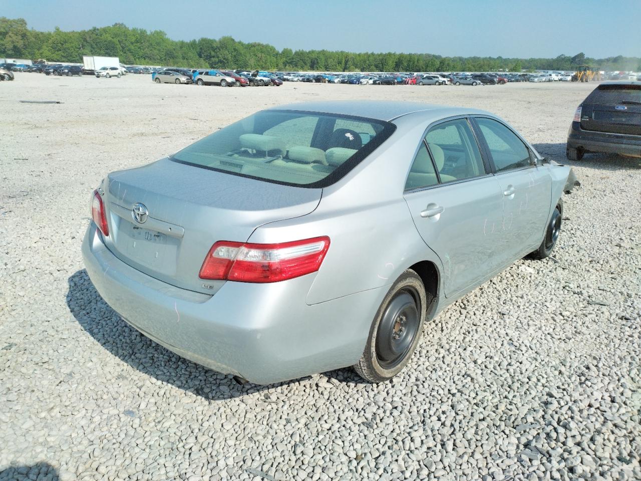 Photo 4 from auction – 2007 TOYOTA CAMRY CE with VIN 4T1BE46K67U621302