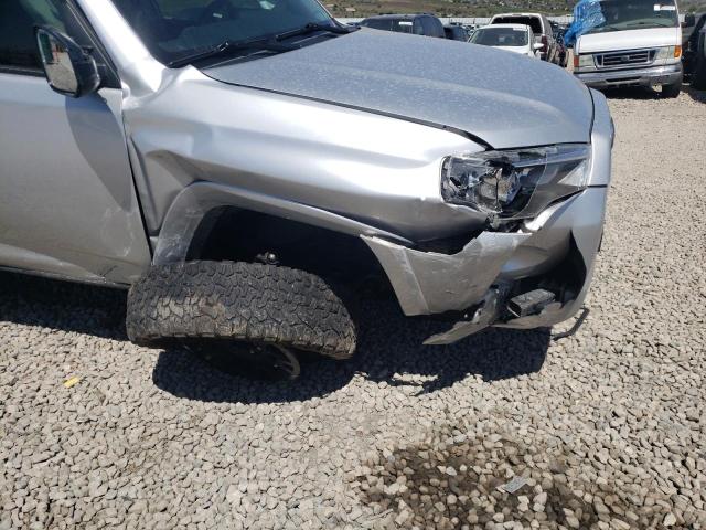 Photo 9 from auction – 2018 TOYOTA 4RUNNER SR with VIN JTEBU5JR6J5516435