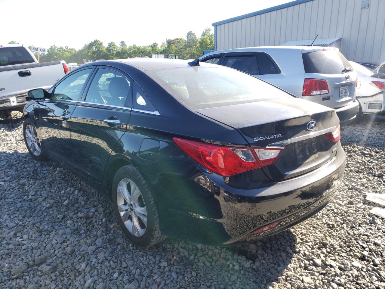 Photo 3 from auction – 2011 HYUNDAI SONATA SE with VIN 5NPEC4AC7BH258762