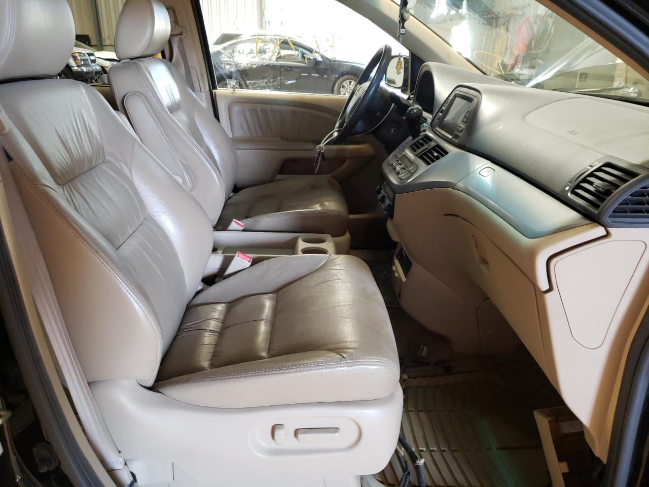 Photo 5 from auction – 2009 HONDA ODYSSEY EX with VIN 5FNRL38709B042765
