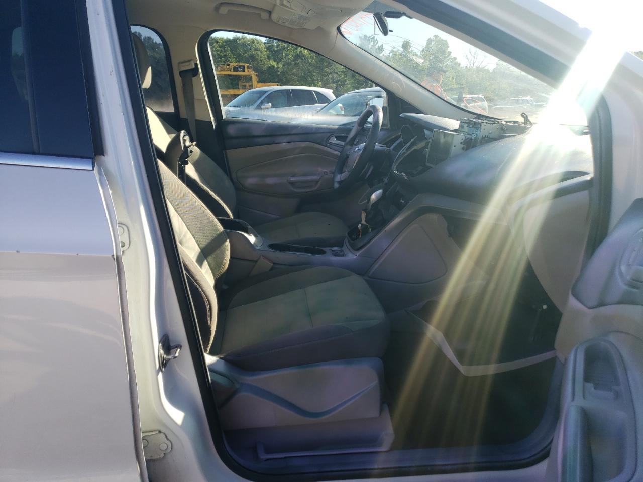 Photo 5 from auction – 2013 FORD ESCAPE SE with VIN 1FMCU0GX5DUC01469