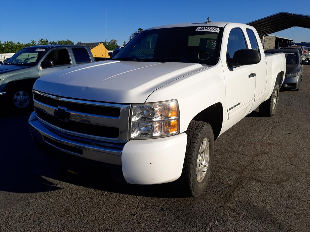 Photo 2 from auction – 2009 CHEVROLET SILVERADO with VIN 1GCEK290X9Z133789