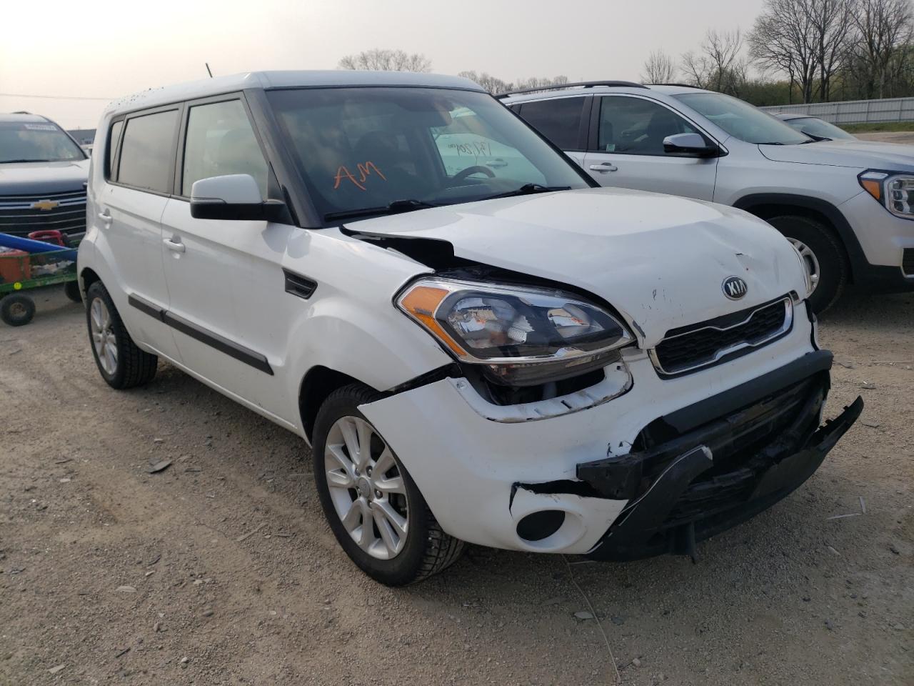 KIA SOUL 2013 with VIN KNDJT2A68D7766467 - Photo from auction