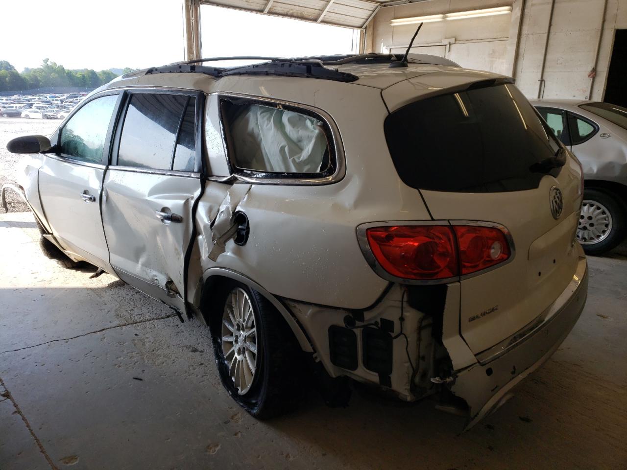 Photo 3 from auction – 2011 BUICK ENCLAVE CX with VIN 5GAKVBED9BJ326766