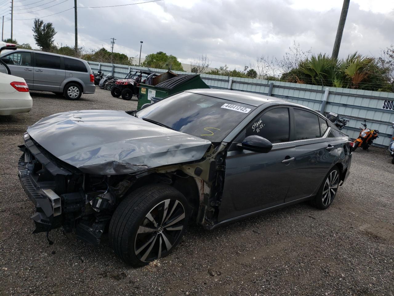 Photo 2 from auction – 2020 NISSAN ALTIMA SR with VIN 1N4BL4CVXLN314539