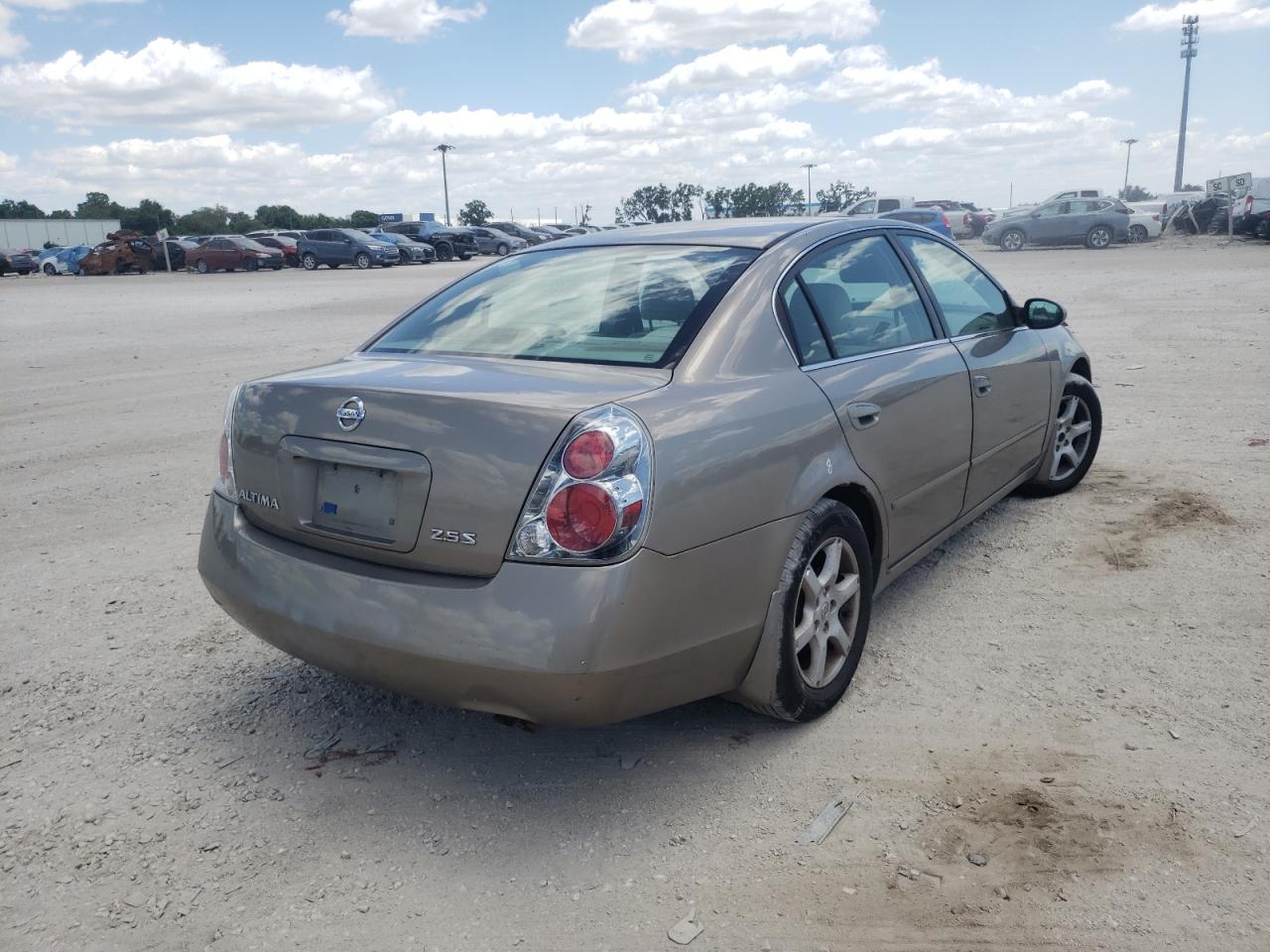 Photo 4 from auction – 2005 NISSAN ALTIMA S with VIN 1N4AL11E85C211583