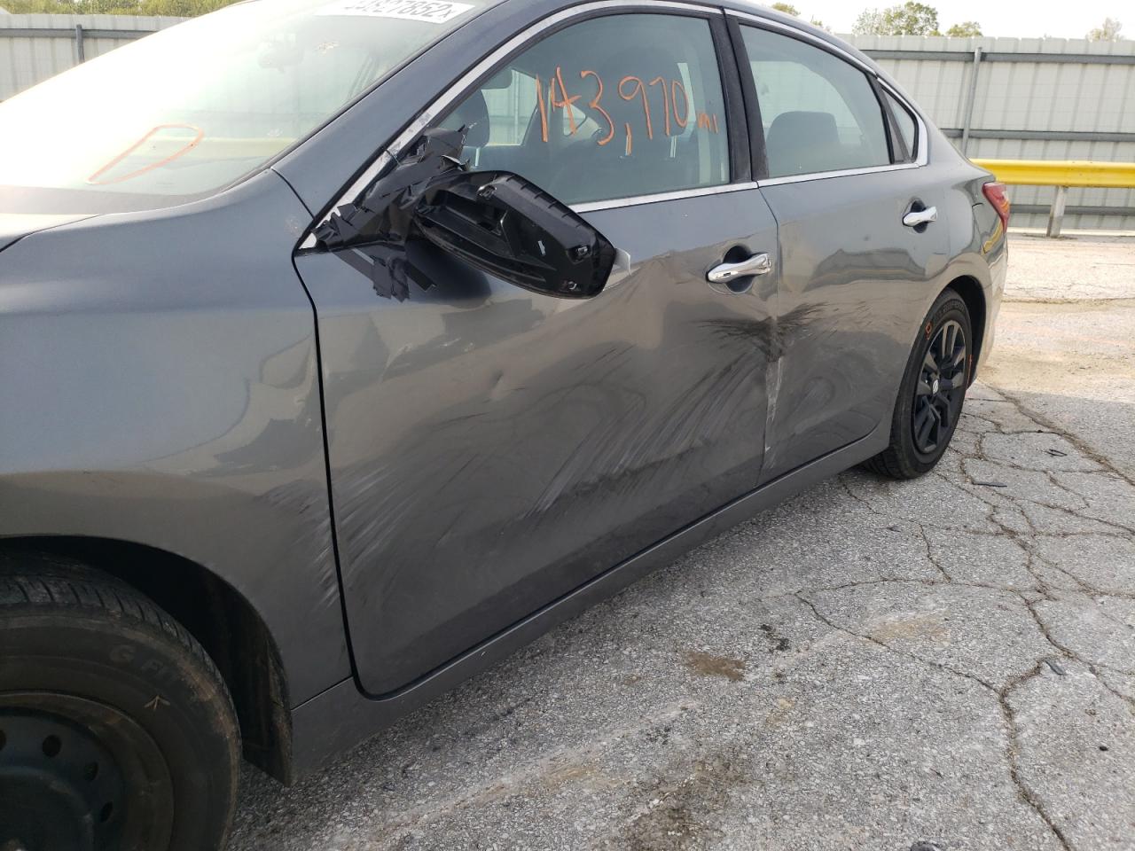 Photo 9 from auction – 2016 NISSAN ALTIMA 2.5 with VIN 1N4AL3AP1GN325543