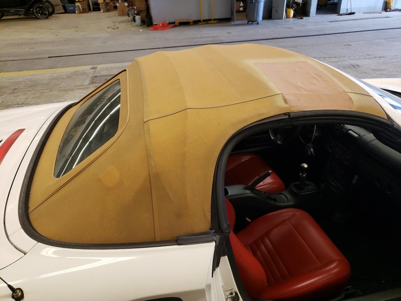 Photo 6 from auction – 2001 TOYOTA MR2 SPYDER with VIN JTDFR320110035176
