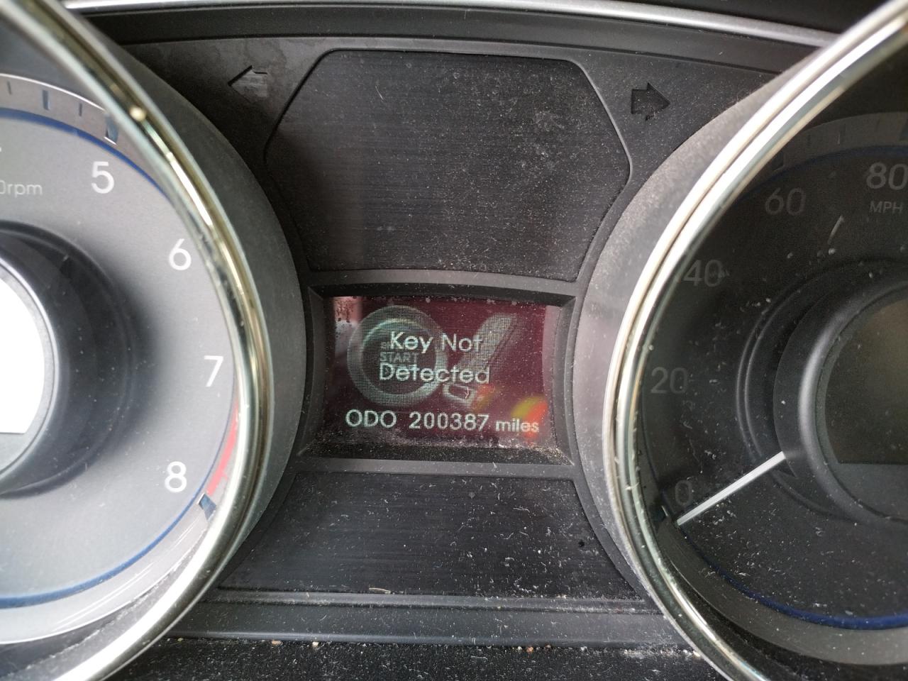 Photo 8 from auction – 2013 HYUNDAI SONATA SE with VIN 5NPEC4AB3DH666945