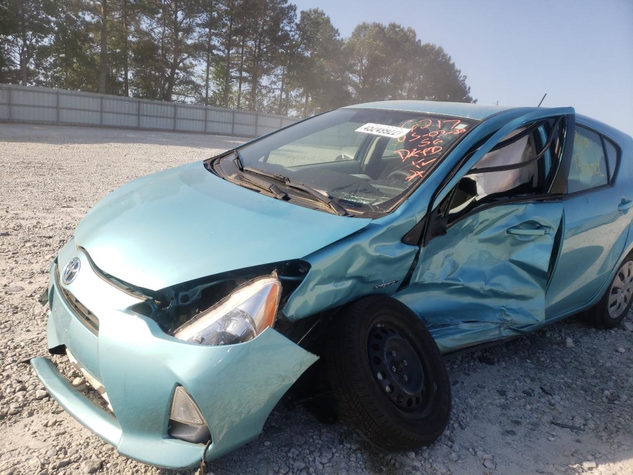 Photo 9 from auction – 2012 TOYOTA PRIUS C with VIN JTDKDTB34C1026217