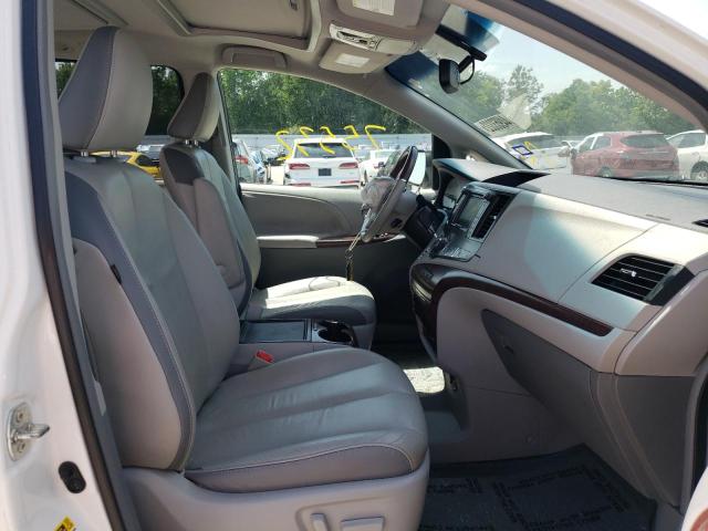 Photo 5 from auction – 2014 TOYOTA SIENNA XLE with VIN 5TDYK3DCXES463657