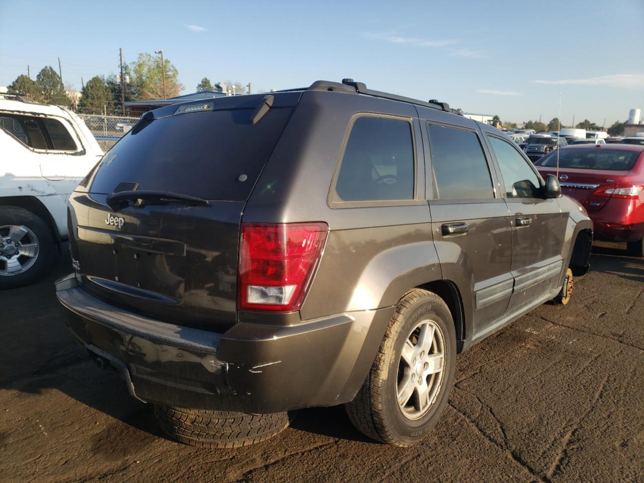 Photo 4 from auction – 2006 JEEP GRAND CHER with VIN 1J4GR48K76C142414