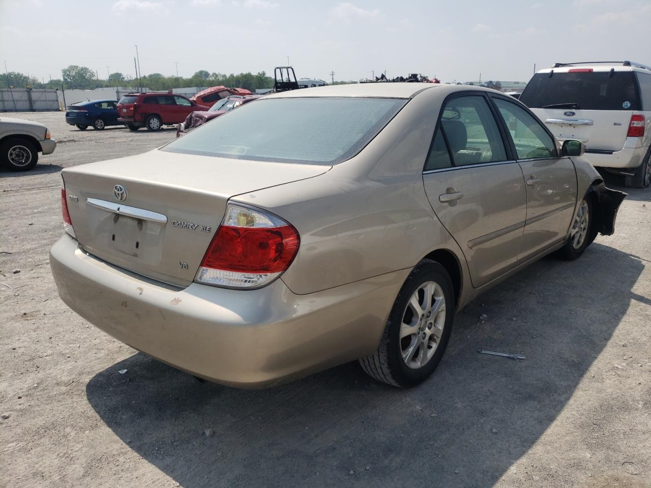 Photo 4 from auction – 2005 TOYOTA CAMRY LE with VIN 4T1BF32K85U610974