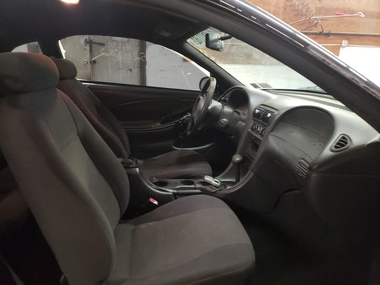Photo 5 from auction – 2002 FORD MUSTANG with VIN 1FAFP40472F110856