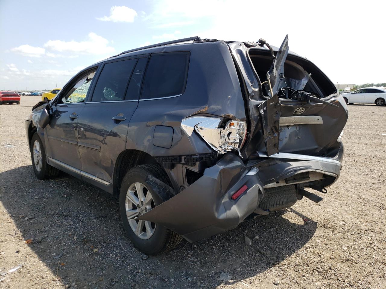 Photo 3 from auction – 2013 TOYOTA HIGHLANDER with VIN 5TDZK3EH4DS141447