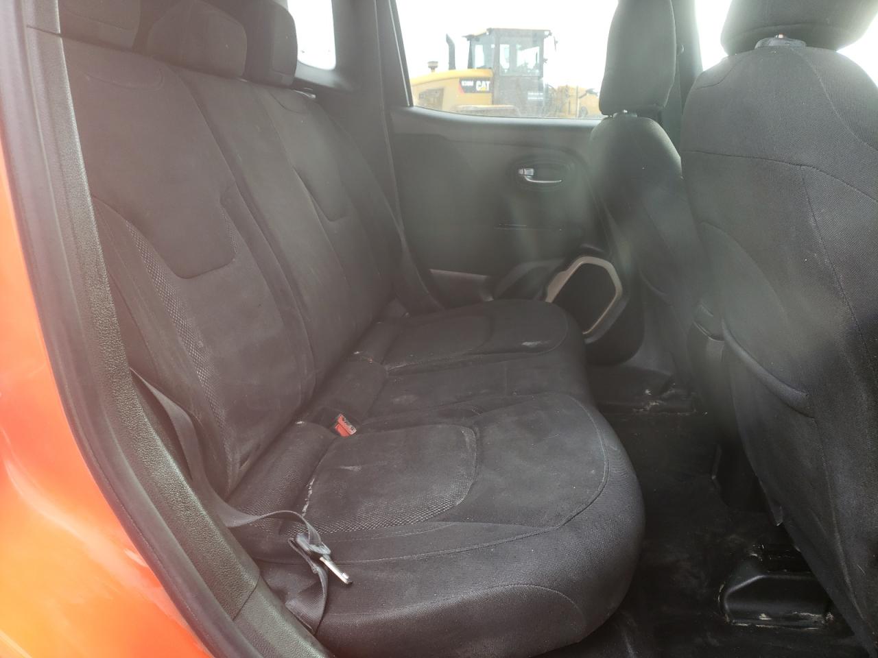 Photo 6 from auction – 2016 JEEP RENEGADE L with VIN ZACCJBBT2GPC55525
