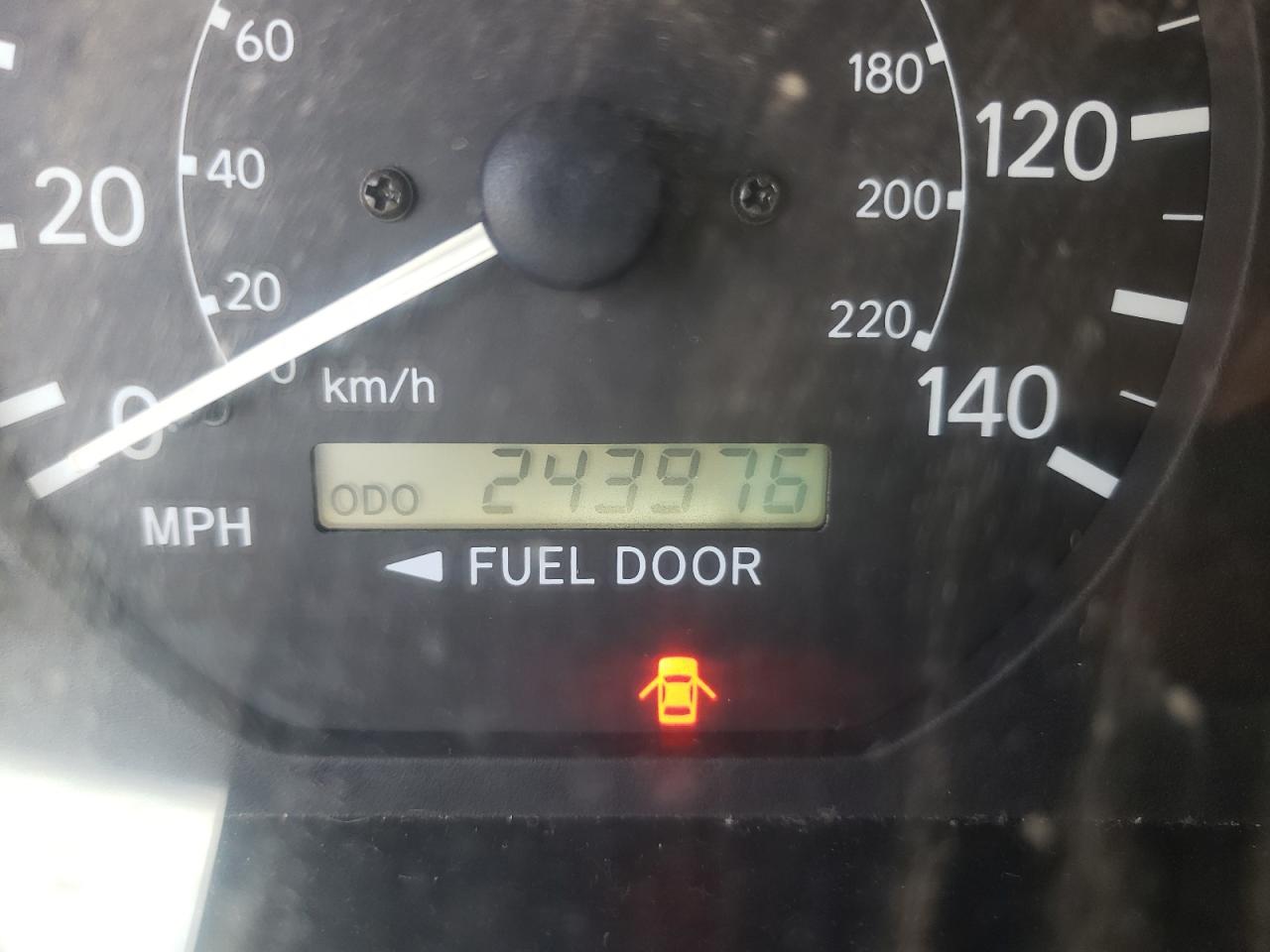 Photo 8 from auction – 2000 TOYOTA CAMRY CE with VIN 4T1BG22K8YU649964