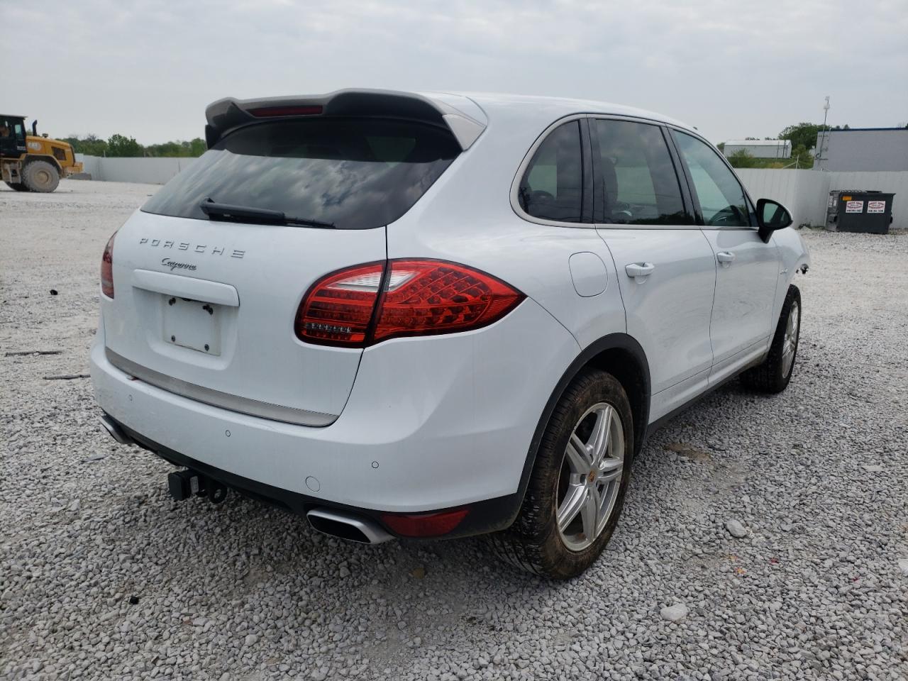 Photo 4 from auction – 2014 PORSCHE CAYENNE with VIN WP1AF2A21ELA45922