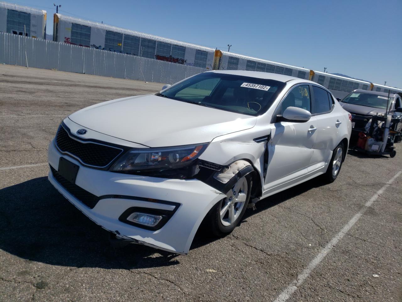 Photo 2 from auction – 2015 KIA OPTIMA LX with VIN KNAGM4A78F5577440