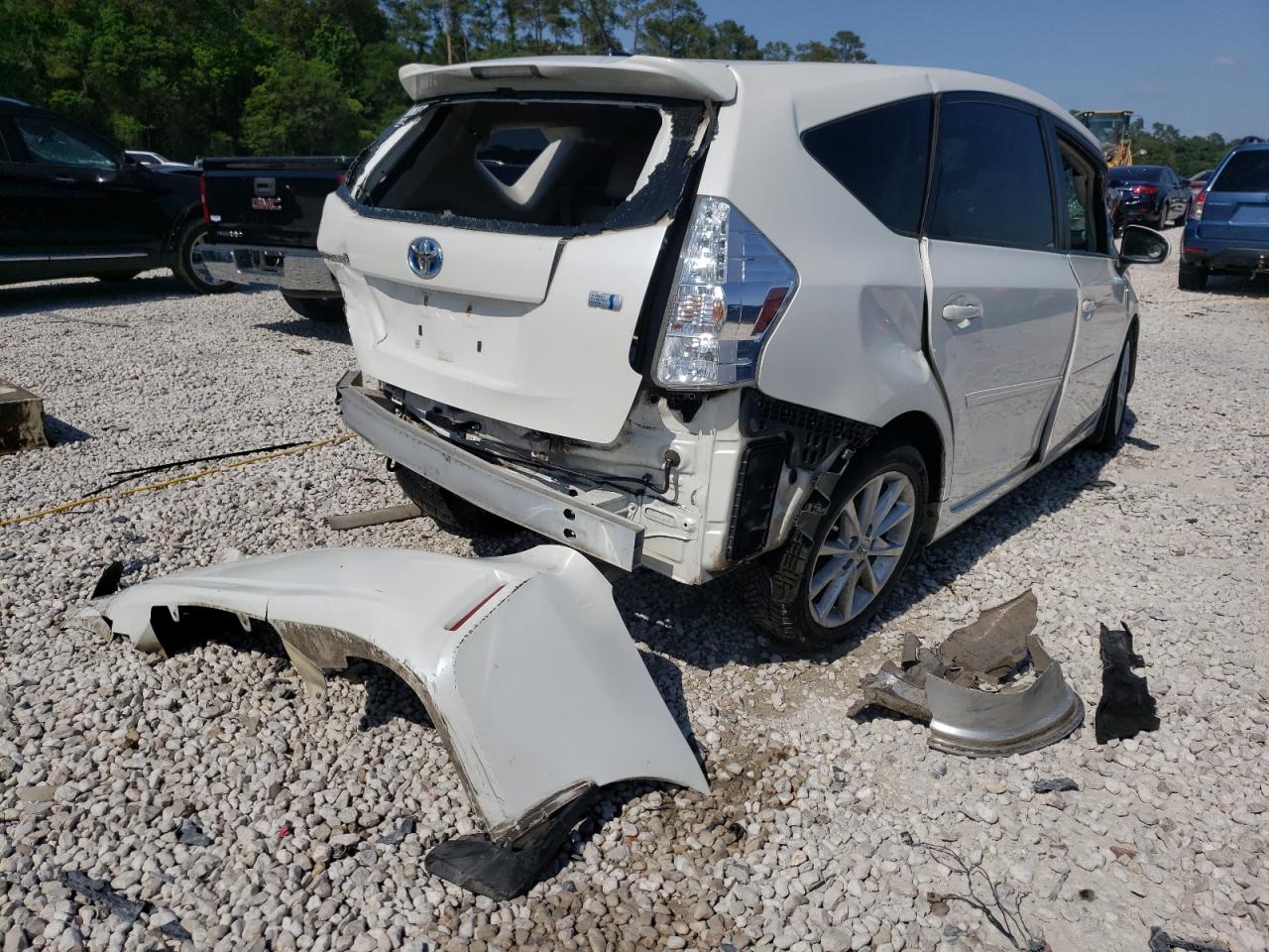 Photo 4 from auction – 2013 TOYOTA PRIUS V with VIN JTDZN3EUXD3194725