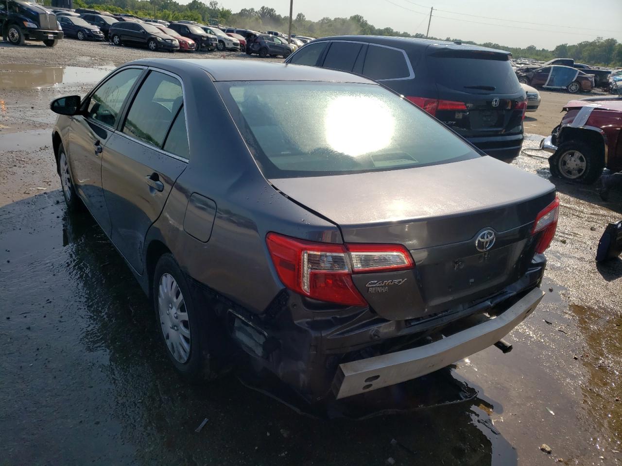 Photo 3 from auction – 2014 TOYOTA CAMRY L with VIN 4T1BF1FK2EU869474