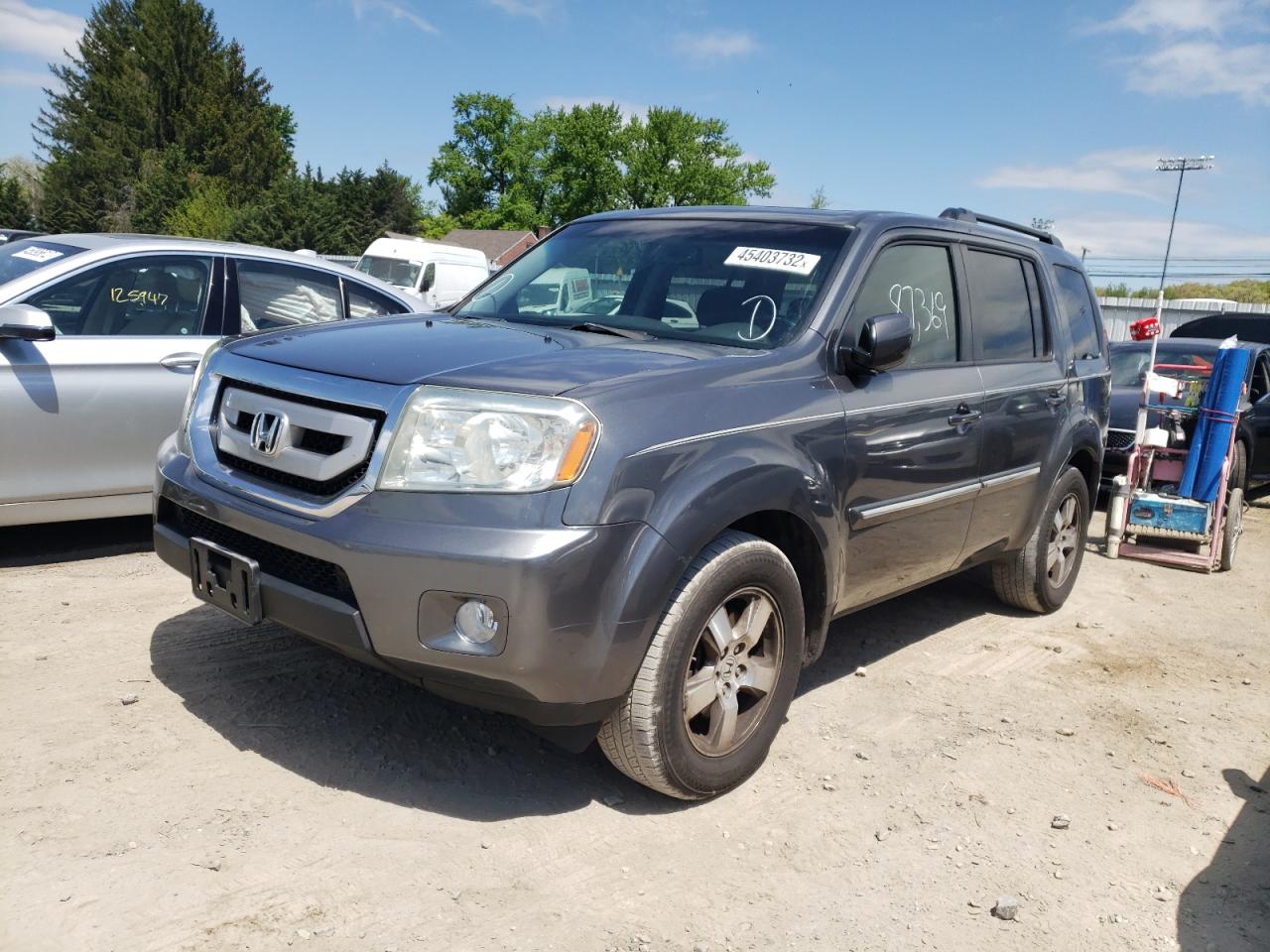 Photo 2 from auction – 2011 HONDA PILOT EXL with VIN 5FNYF4H62BB043891