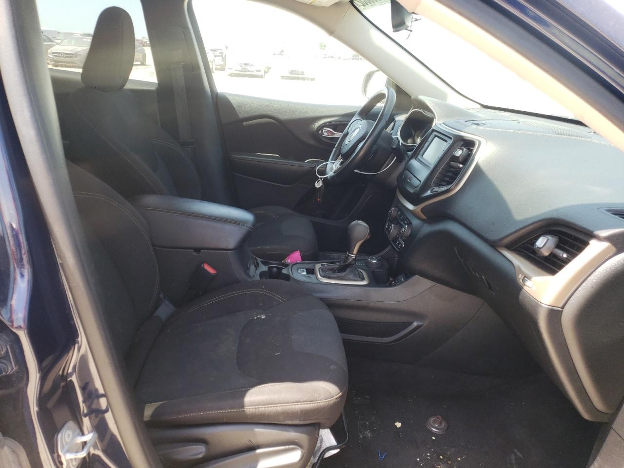 Photo 5 from auction – 2016 JEEP CHEROKEE L with VIN 1C4PJMCB3GW236195