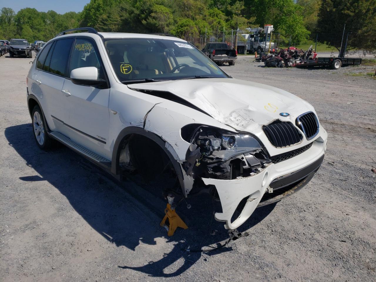 BMW X5 XDRIVE3 2013 with VIN 5UXZV4C50D0B02011 - Photo from auction