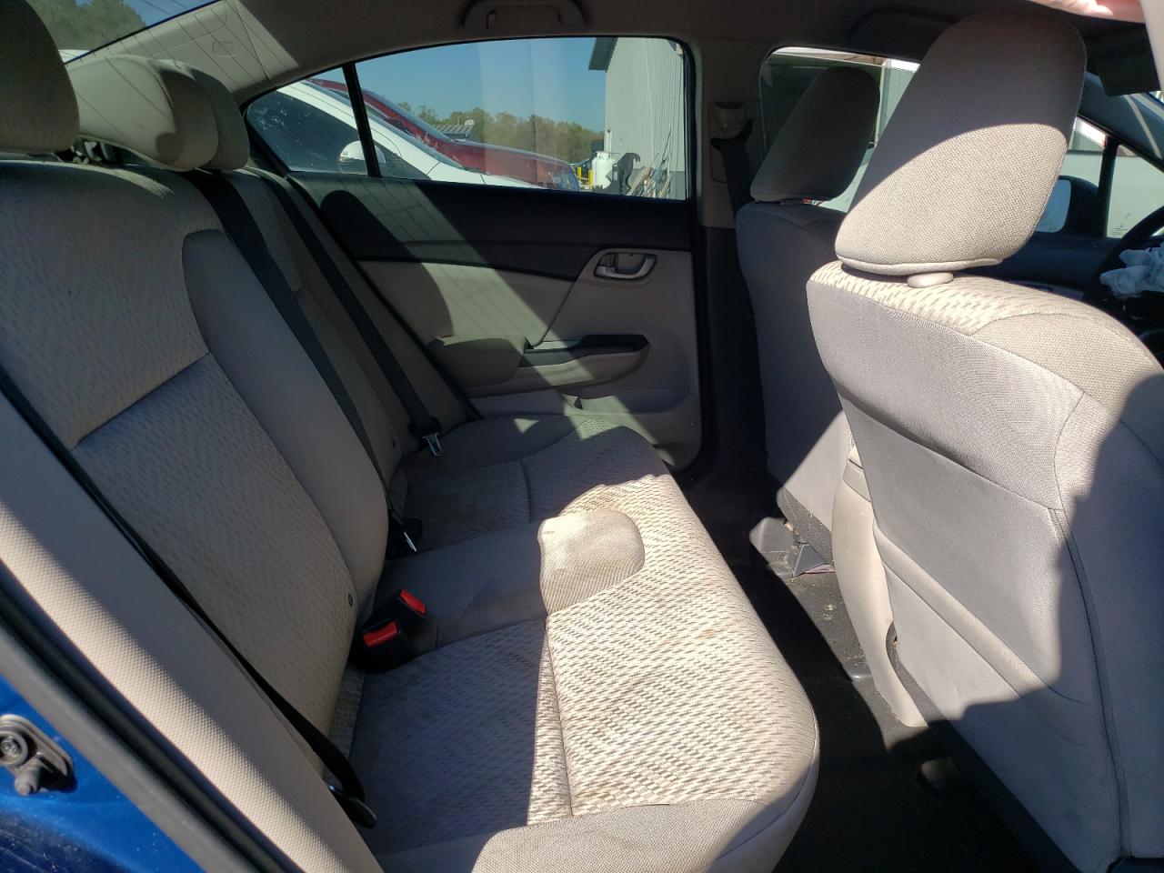 Photo 6 from auction – 2015 HONDA CIVIC LX with VIN 19XFB2F5XFE228042