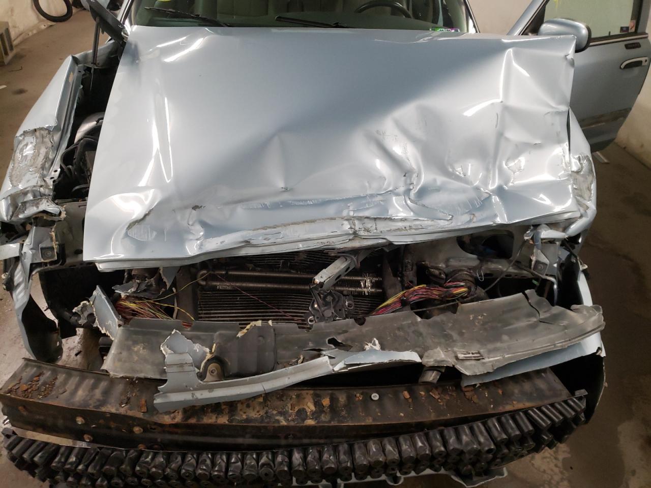 Photo 7 from auction – 2010 MERCURY GRAND MARQ with VIN 2MEBM7FV2AX624828