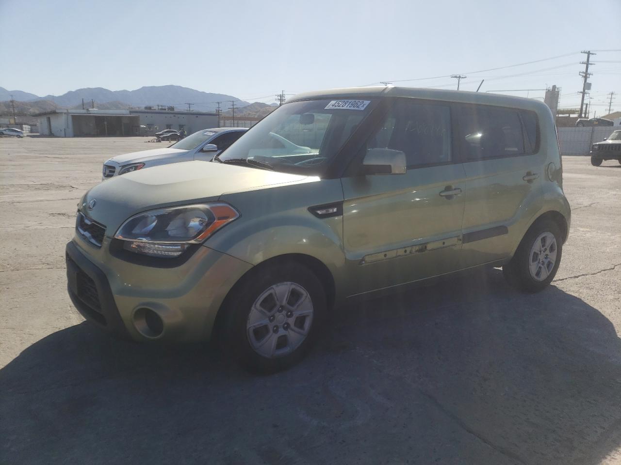 Photo 2 from auction – 2013 KIA SOUL with VIN KNDJT2A57D7541948