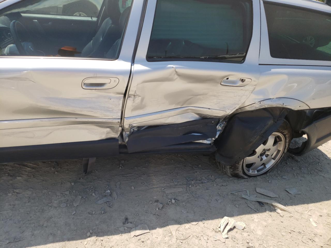 Photo 9 from auction – 2004 VOLVO XC70 with VIN YV1SZ59H041126907