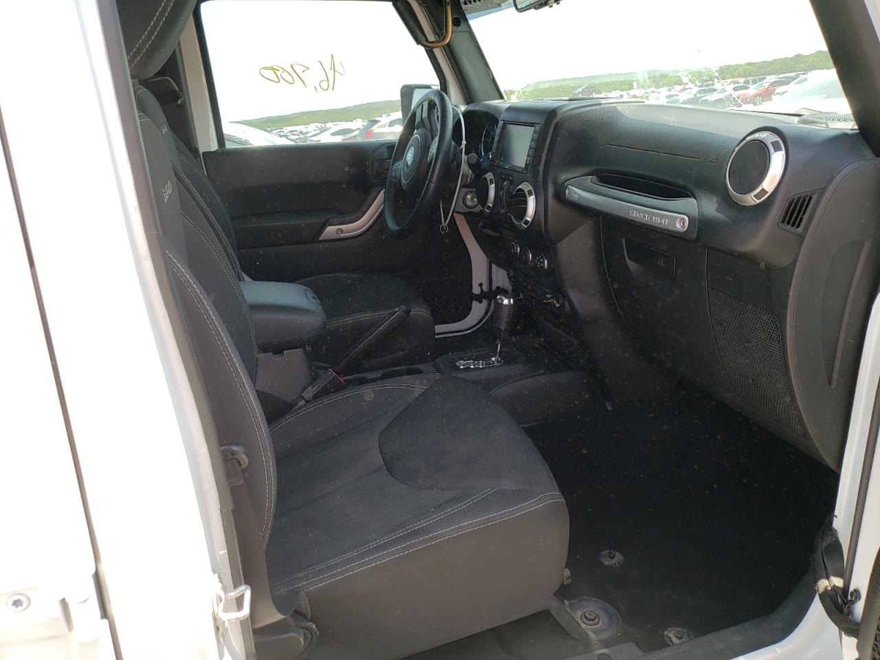 Photo 5 from auction – 2018 JEEP WRANGLER U with VIN 1C4BJWEG0JL936554