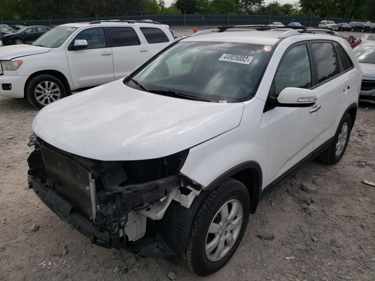 Photo 2 from auction – 2011 KIA SORENTO BA with VIN 5XYKT3A1XBG175040