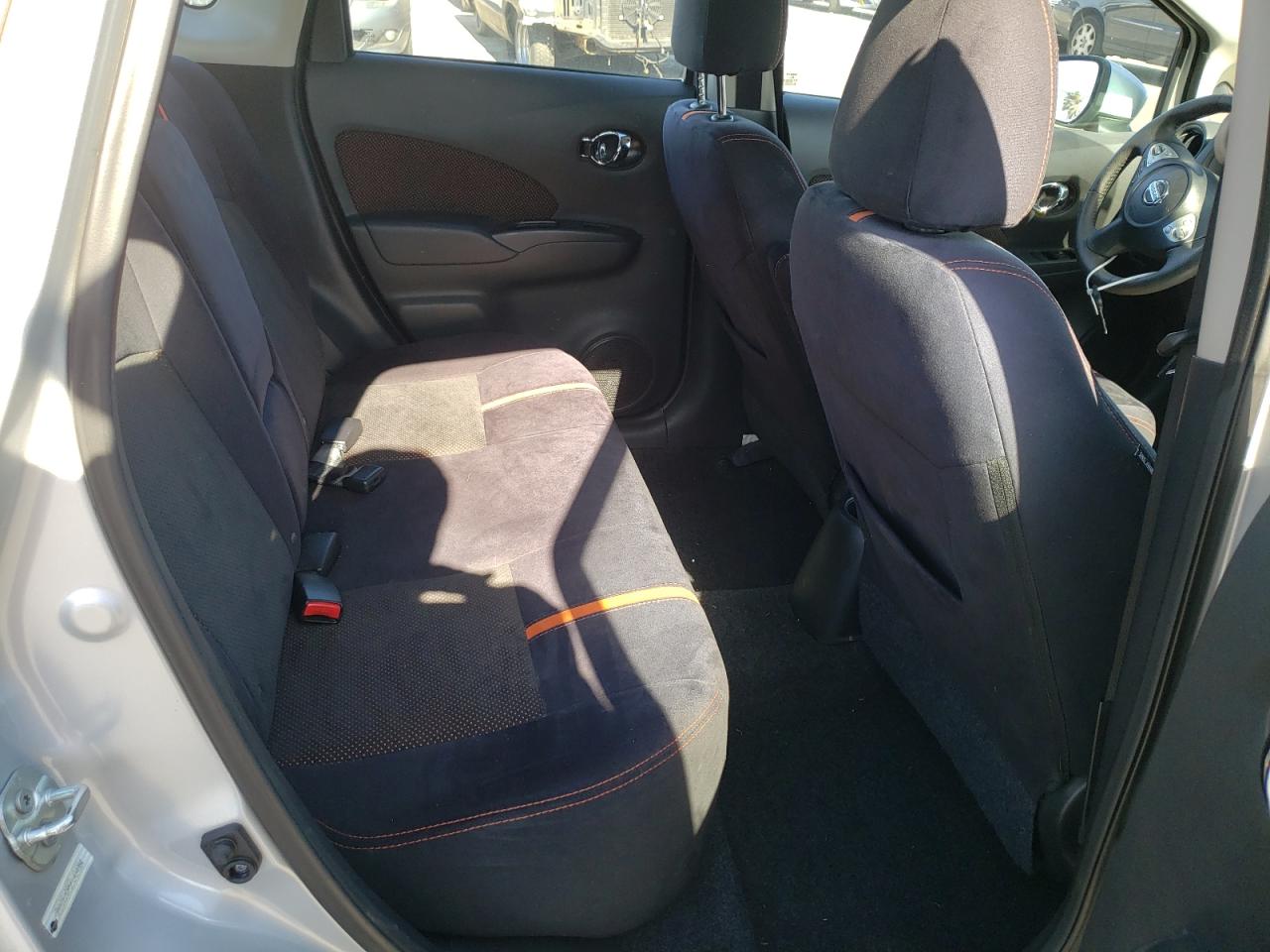 Photo 6 from auction – 2015 NISSAN VERSA NOTE with VIN 3N1CE2CP5FL424064