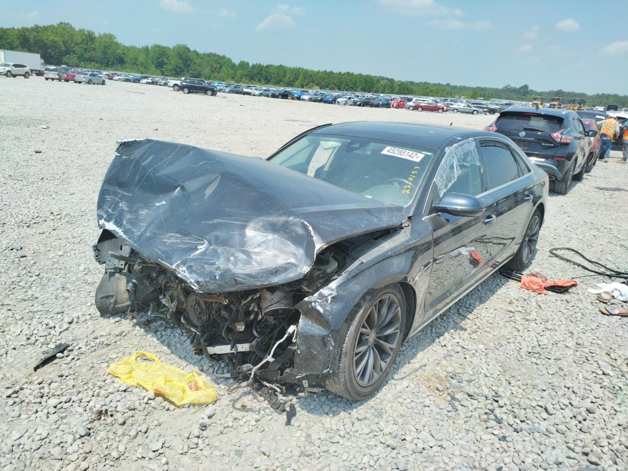 Photo 2 from auction – 2011 AUDI A8 L QUATT with VIN WAURVAFD9BN020890
