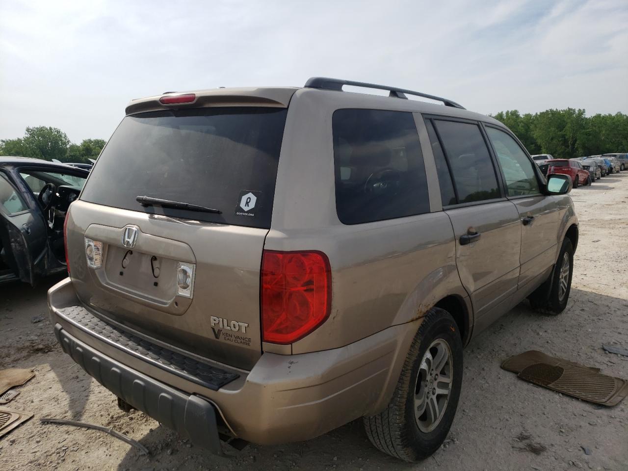 Photo 4 from auction – 2004 HONDA PILOT EXL with VIN 2HKYF18524H614600
