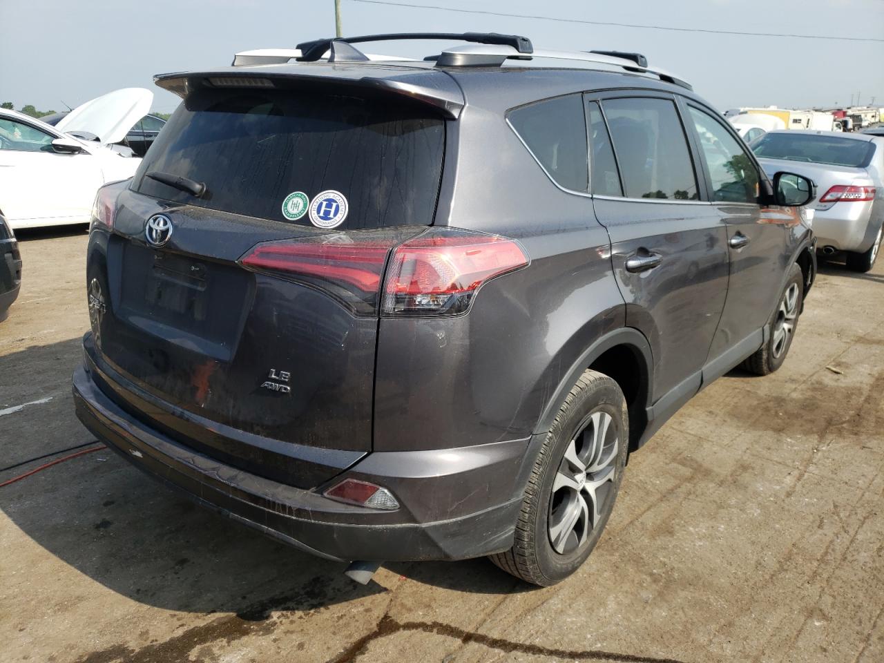 Photo 4 from auction – 2016 TOYOTA RAV4 LE with VIN 2T3BFREV7GW480396